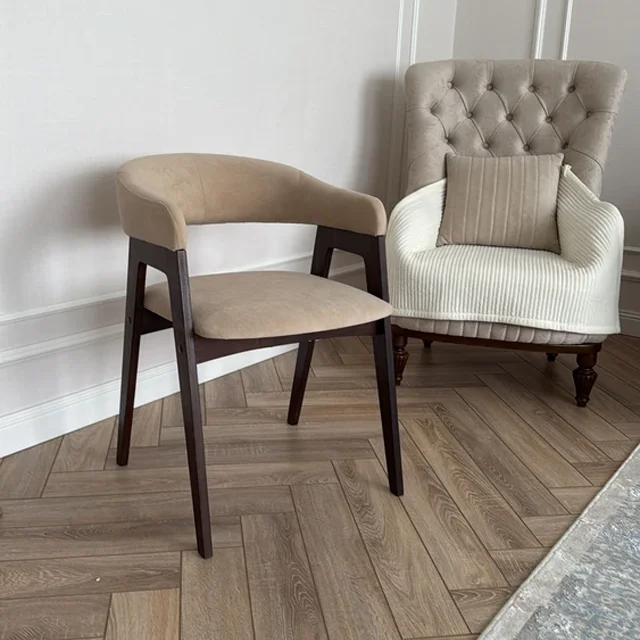 Пример кастомного стула BUENOFURNI